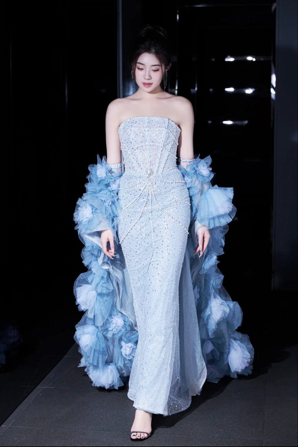 Lily Cora Dress (Det. Shawl)