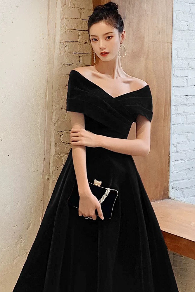 Velvet Suede Off shoulder Aline Black