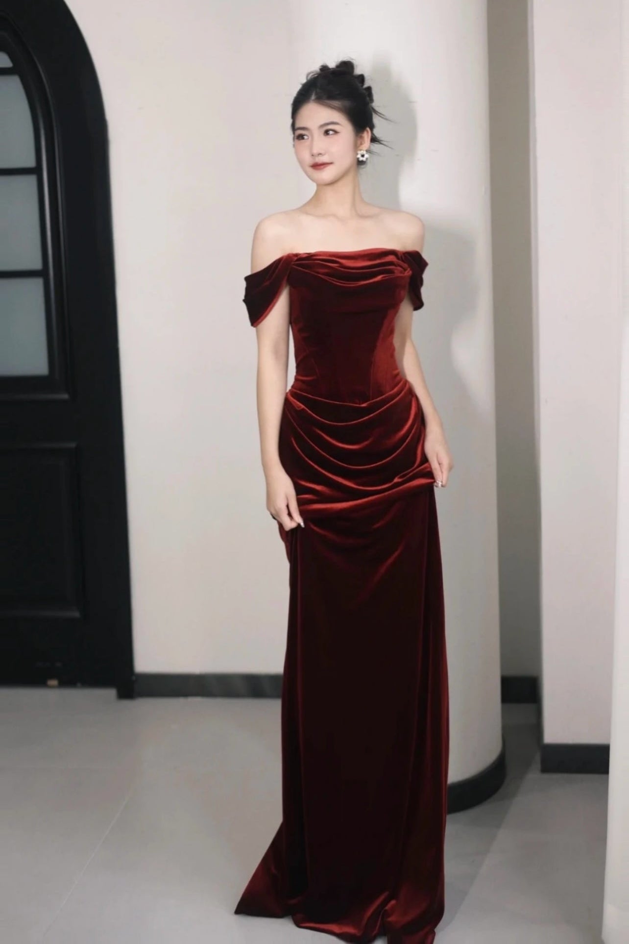 Tiamo Off Shoulder Red